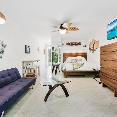 Downtown Hawaiian Theme Condo With Hot Tub, Pool & Beach - Kona Islander Inn Kailua-Kona Extérieur photo