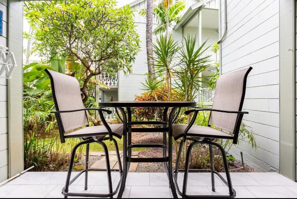 Downtown Hawaiian Theme Condo With Hot Tub, Pool & Beach - Kona Islander Inn Kailua-Kona Extérieur photo